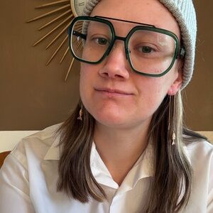 Meet your Posher, Stacey